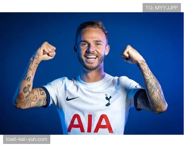 镜头聚焦:麦迪逊任意球直挂死角,帮助热刺取得领先