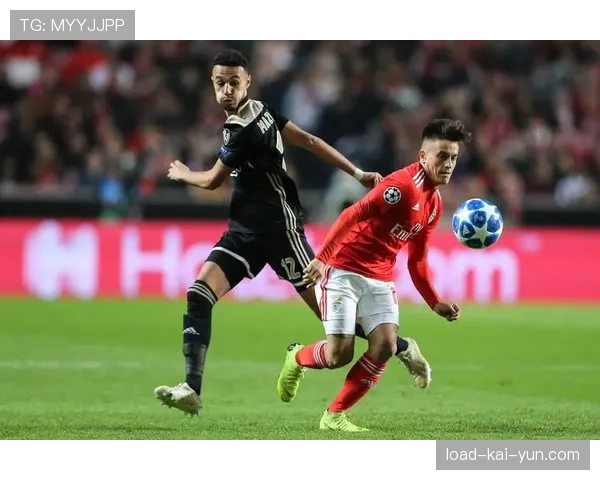 数据预测:莱切主场对阵恩波利,历史战绩主队占优但近期状态堪忧